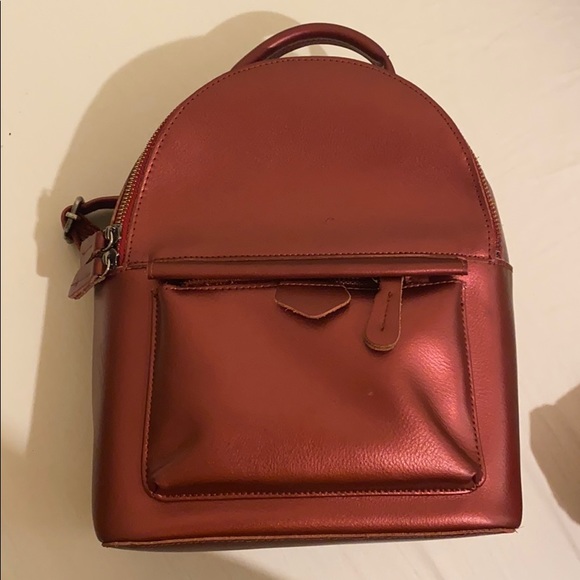 Leather red backpack - Picture 2 of 4